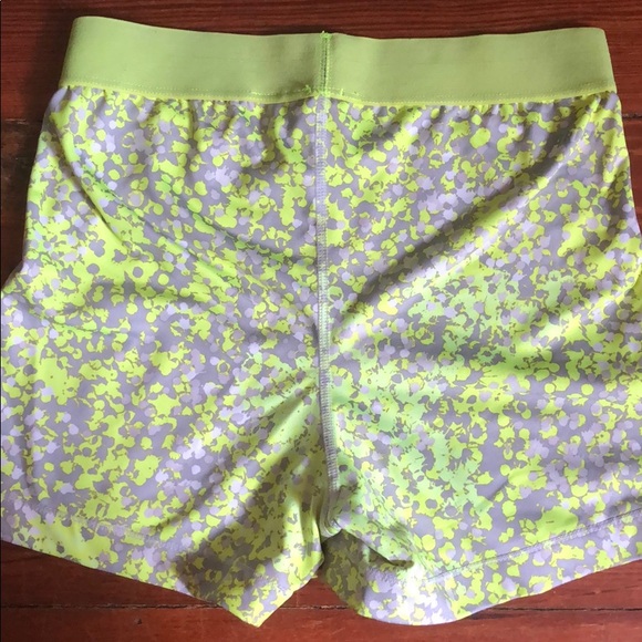 Nike pro shorts - Picture 2 of 3